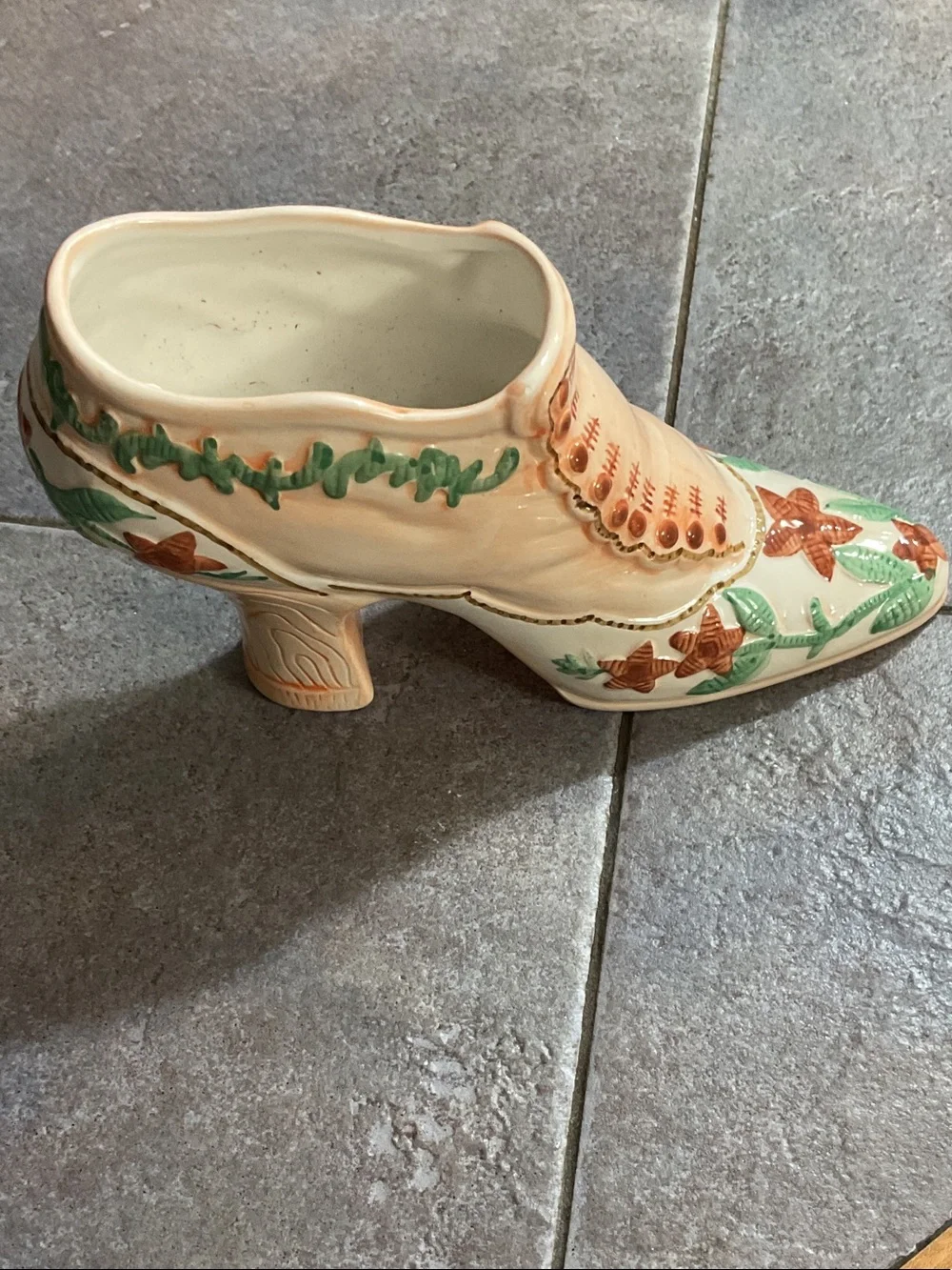 Decorative Cream Floral Women's Shoe Planter